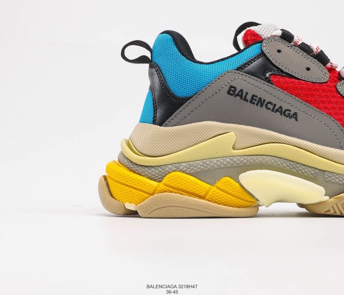 Balenciaga Womens Shoes Breathable Design Sneakers Luxury Brand Triple S Sneaker 3218H47