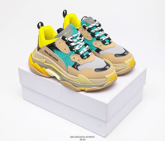 Balenciaga Womens Shoes Breathable Design Sneakers Luxury Brand Triple S Sneaker 3218H47