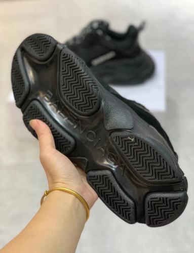 Balenciaga Womens Shoes Breathable Design Sneakers Luxury Brand Triple S Sneaker