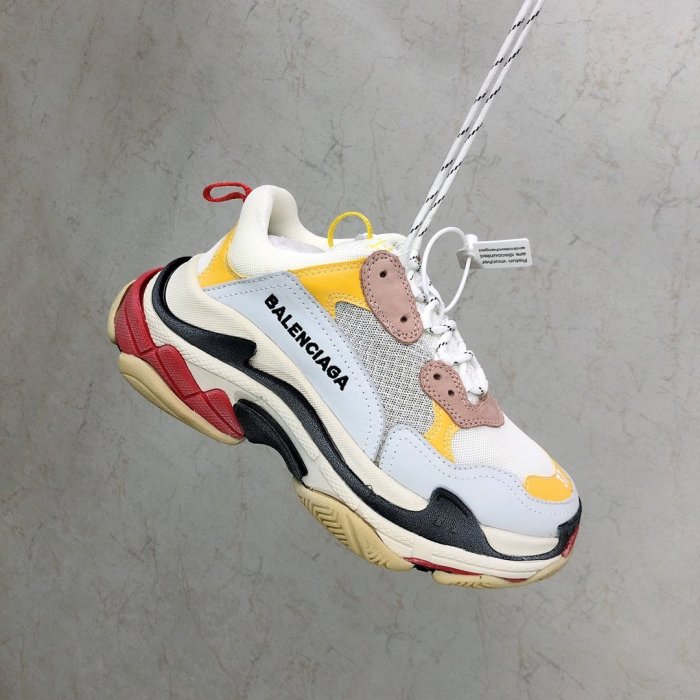 Balenciaga Mens Shoes Triple S Sneaker