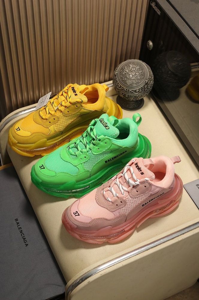 Balenciaga Womens Shoes Breathable Design Sneakers Luxury Brand Triple S Sneaker