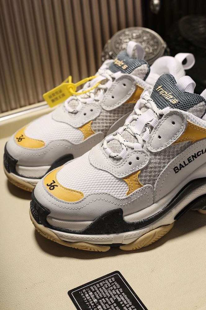 Balenciaga Womens Shoes Breathable Design Sneakers Luxury Brand Triple S Sneaker