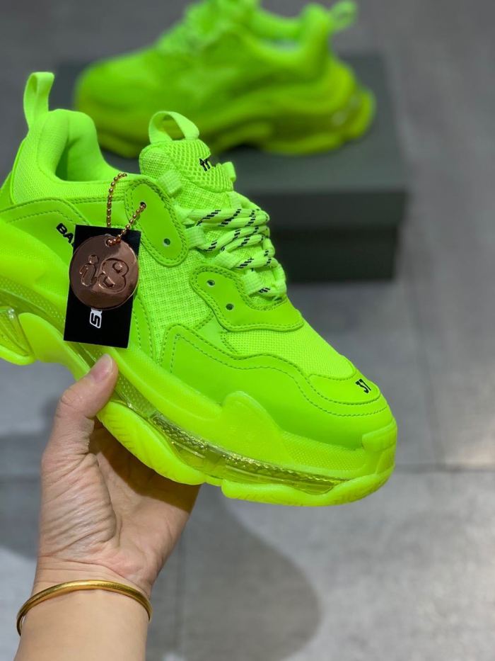 Balenciaga Womens Shoes Breathable Design Sneakers Luxury Brand Triple S Sneaker