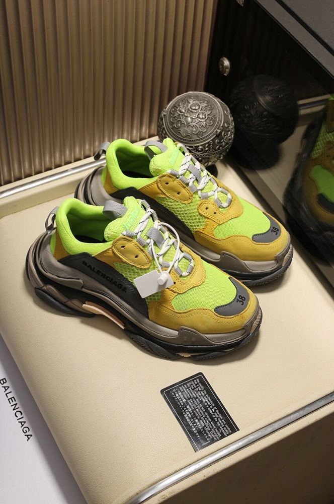 Balenciaga Womens Shoes Breathable Design Sneakers Luxury Brand Triple S Sneaker