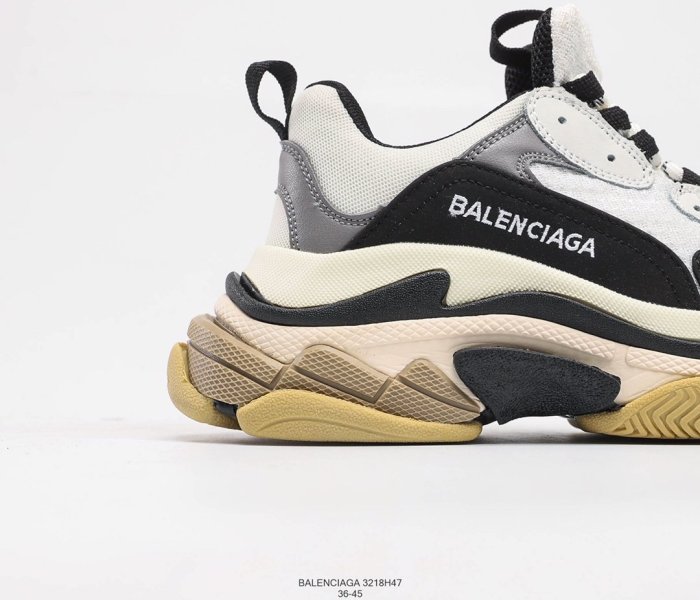 Balenciaga Womens Shoes Breathable Design Sneakers Luxury Brand Triple S Sneaker 3218H47