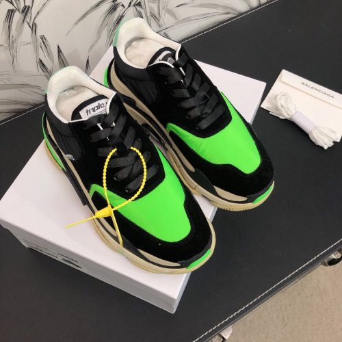 Balenciaga Mens Shoes Triple S Sneaker