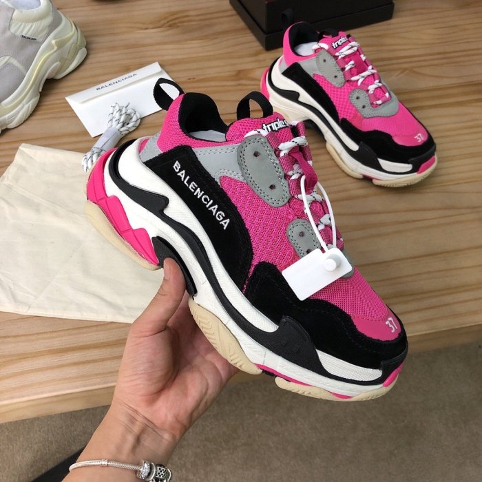 Balenciaga Mens Shoes Triple S Sneaker