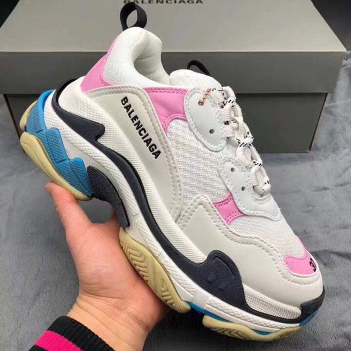 Balenciaga Triple S Sneakers Mens Shoes Sneakers Fashion Design Luxury Brand
