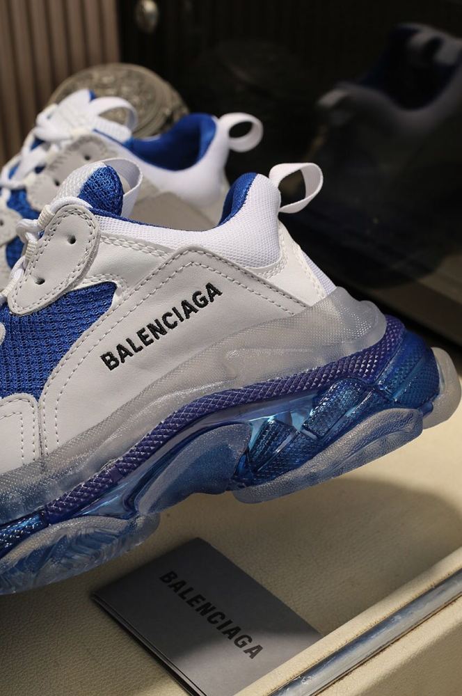 Balenciaga Womens Shoes Breathable Design Sneakers Luxury Brand Triple S Sneaker