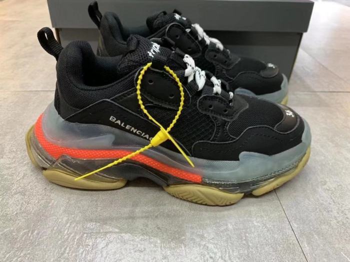 Balenciaga Womens Shoes Breathable Design Sneakers Luxury Brand Triple S Sneaker