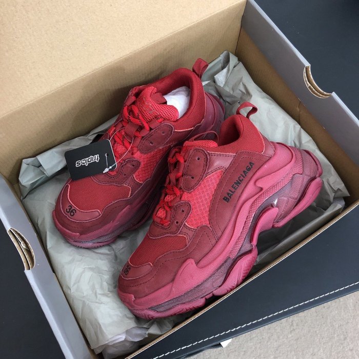 Balenciaga Mens Shoes Triple S Sneaker