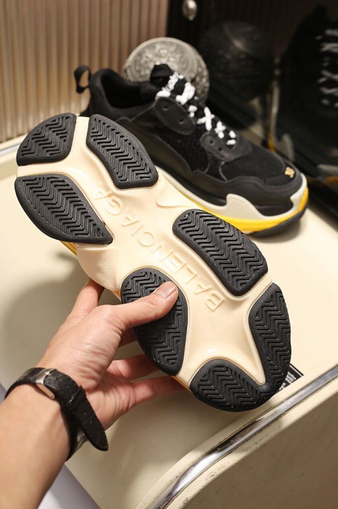 Balenciaga Womens Shoes Breathable Design Sneakers Luxury Brand Triple S Sneaker