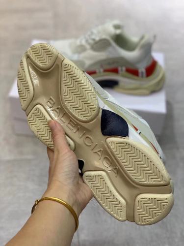 Balenciaga Womens Shoes Breathable Design Sneakers Luxury Brand Triple S Sneaker