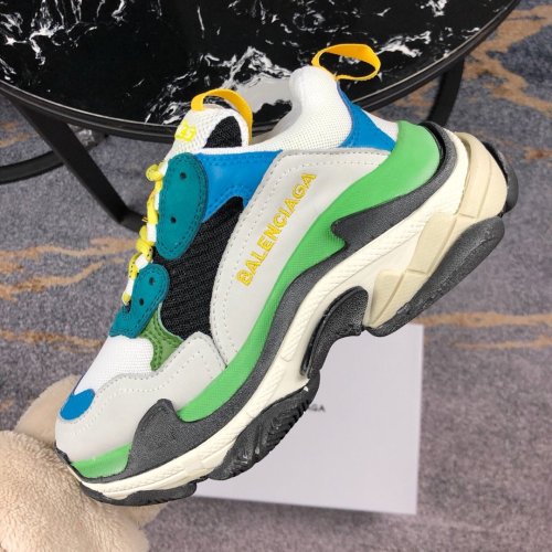 Balenciaga Mens Shoes Triple S Sneaker