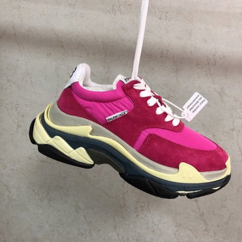 Balenciaga Mens Shoes Triple S Sneaker