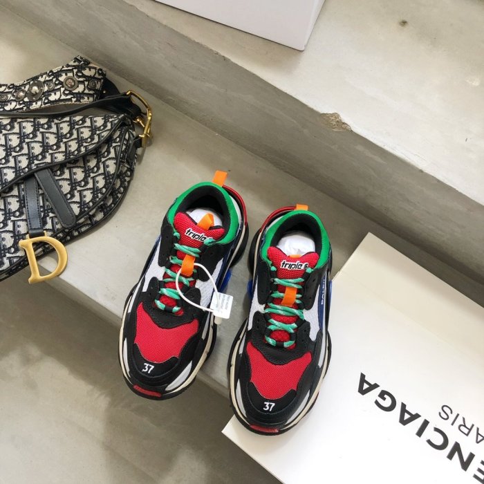 Balenciaga Mens Shoes Triple S Sneaker