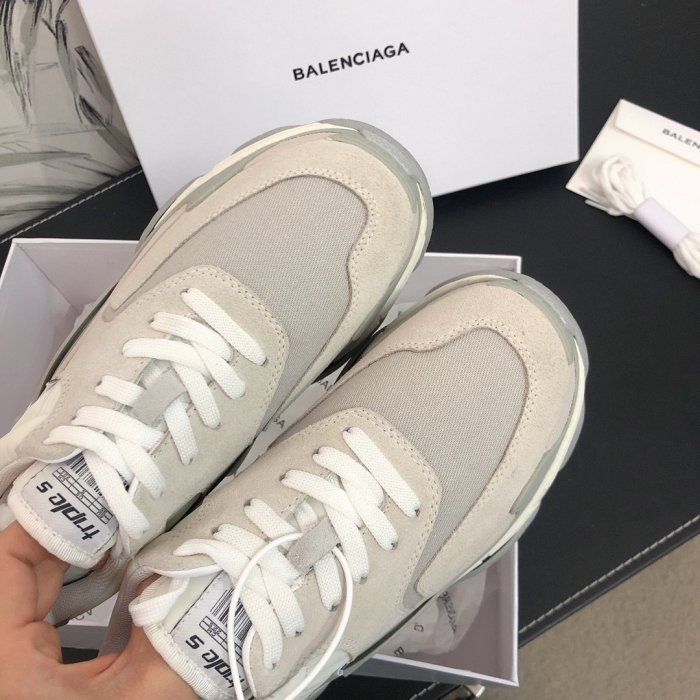 Balenciaga Mens Shoes Triple S Sneaker