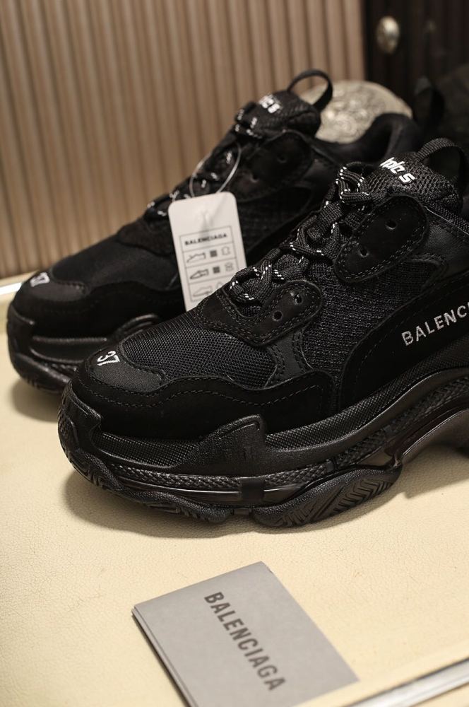 Balenciaga Womens Shoes Breathable Design Sneakers Luxury Brand Triple S Sneaker
