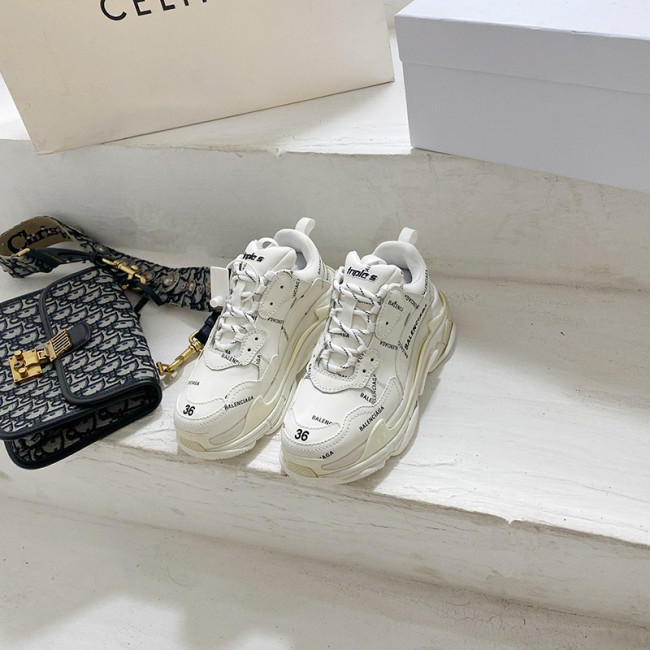 Balenciaga Mens Shoes Triple S Sneaker