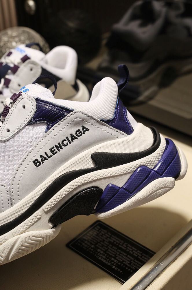 Balenciaga Womens Shoes Breathable Design Sneakers Luxury Brand Triple S Sneaker