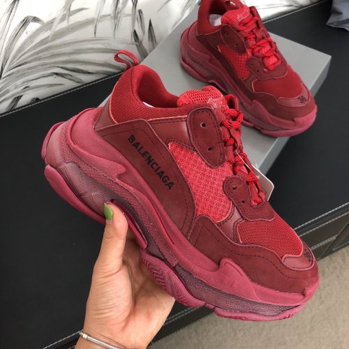 Balenciaga Mens Shoes Triple S Sneaker