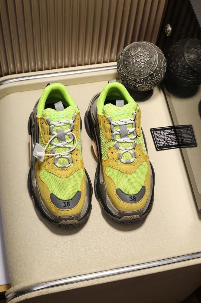 Balenciaga Womens Shoes Breathable Design Sneakers Luxury Brand Triple S Sneaker