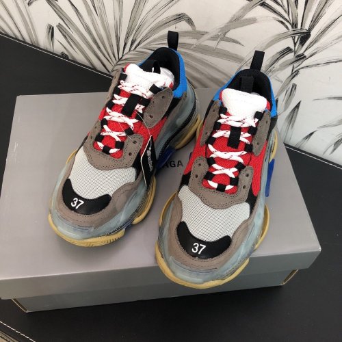 Balenciaga Mens Shoes Triple S Sneaker