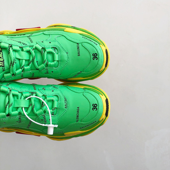 Balenciaga Mens Shoes Triple S Sneaker