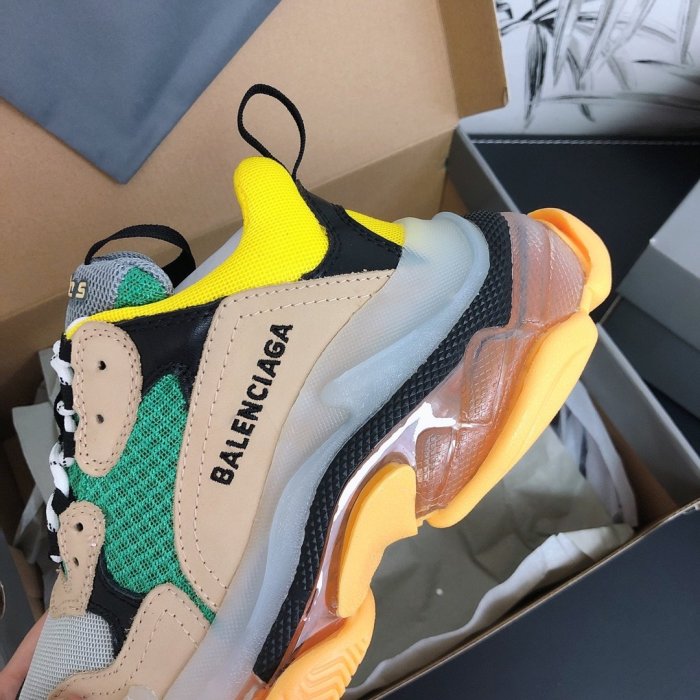 Balenciaga Mens Shoes Triple S Sneaker