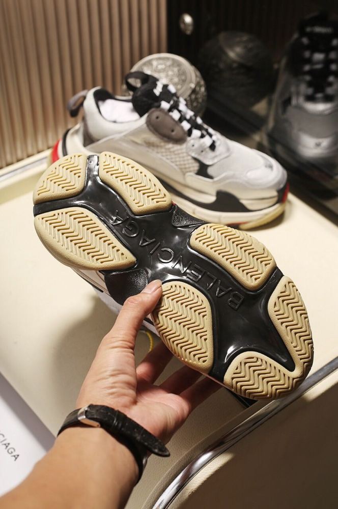 Balenciaga Womens Shoes Breathable Design Sneakers Luxury Brand Triple S Sneaker