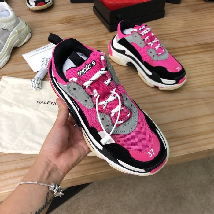 Balenciaga Mens Shoes Triple S Sneaker