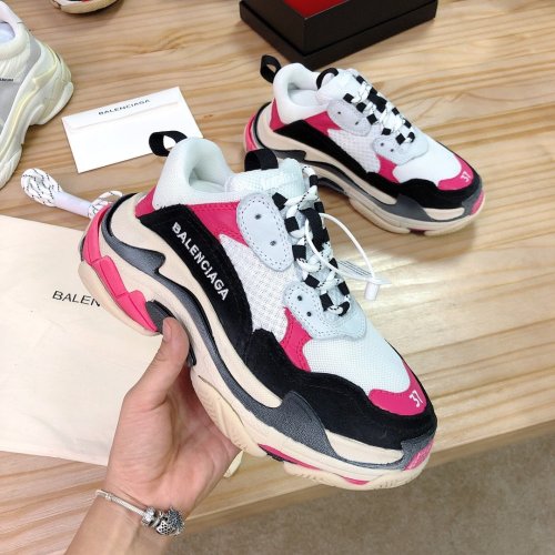 Balenciaga Mens Shoes Triple S Sneaker Luxury Brand Triple S sneaker Sports Shoes for Men