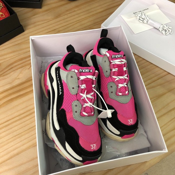 Balenciaga Mens Shoes Triple S Sneaker