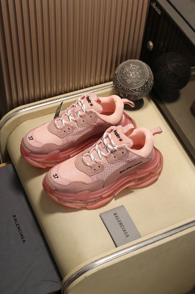 Balenciaga Womens Shoes Breathable Design Sneakers Luxury Brand Triple S Sneaker