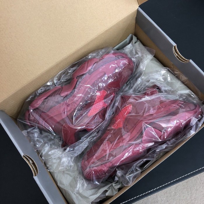Balenciaga Mens Shoes Triple S Sneaker