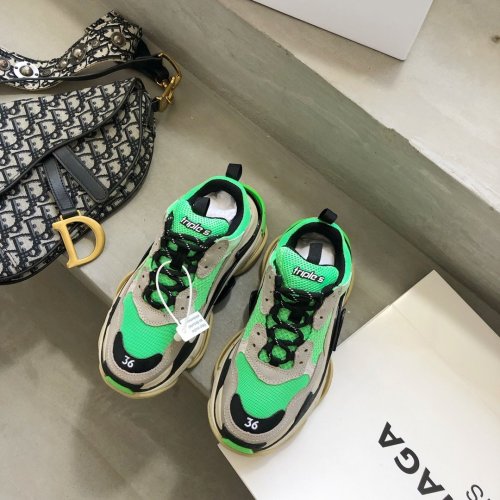 Balenciaga Mens Shoes Triple S Sneaker