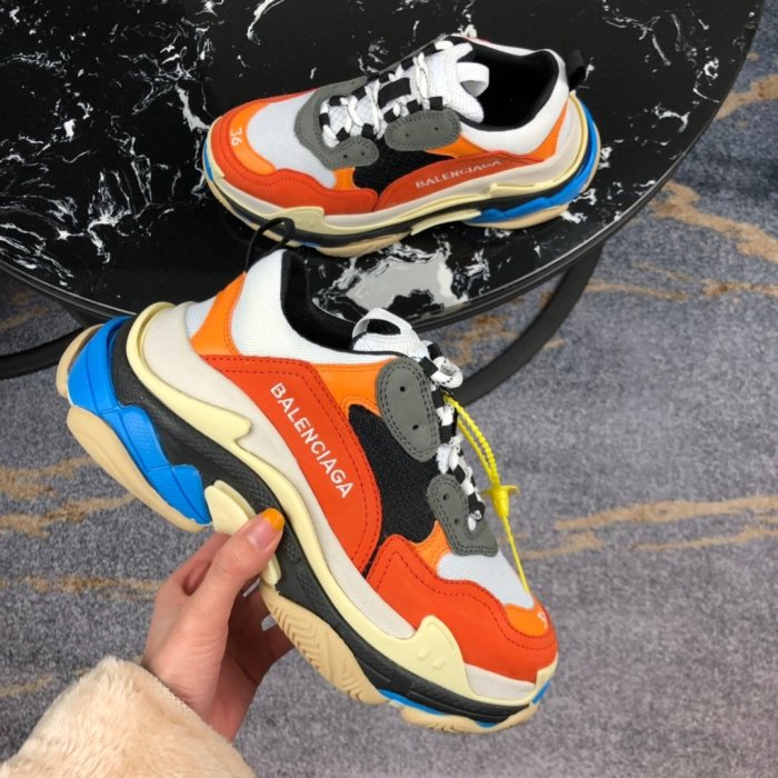 Balenciaga Mens Shoes Triple S Sneaker