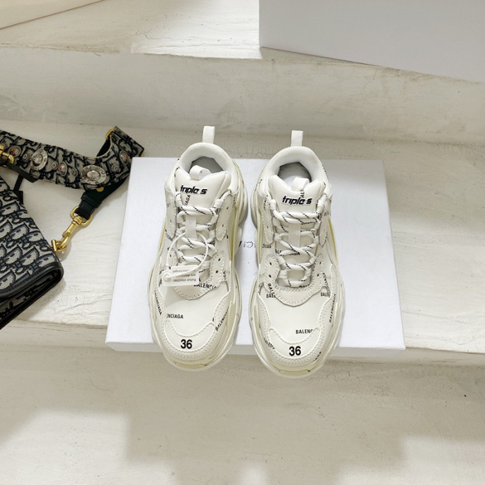 Balenciaga Mens Shoes Triple S Sneaker