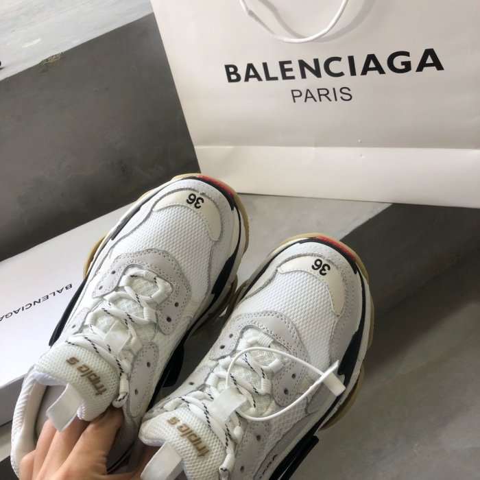 Balenciaga Mens Shoes Triple S Sneaker