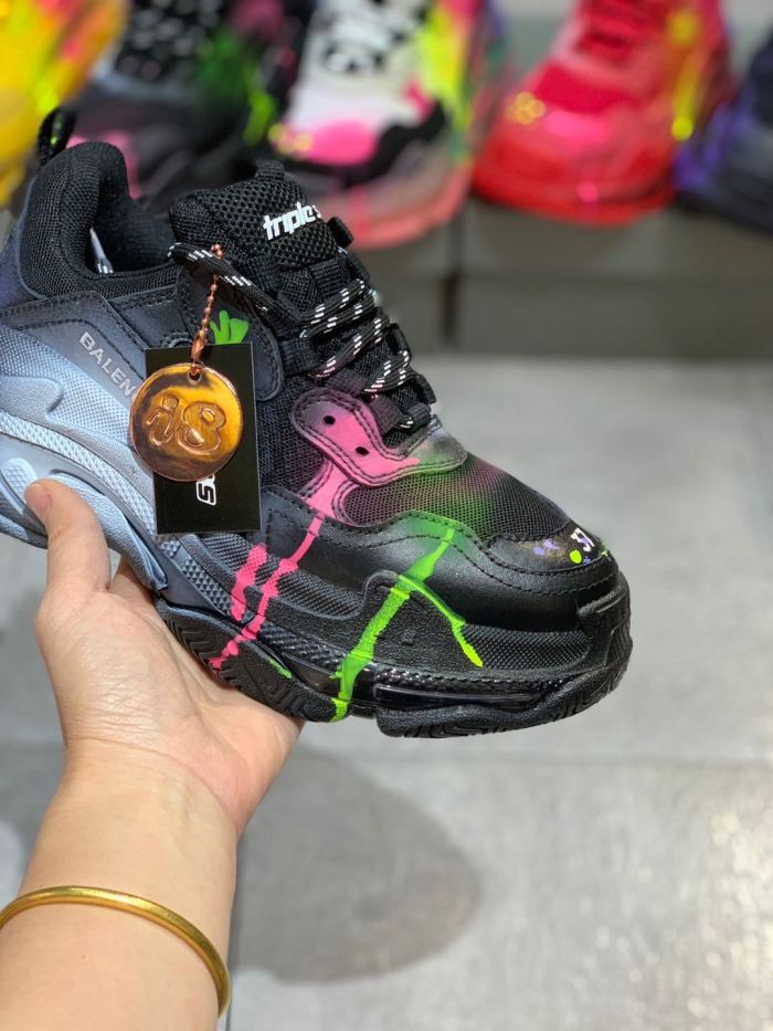Balenciaga Womens Shoes Breathable Design Sneakers Luxury Brand Triple S Sneaker