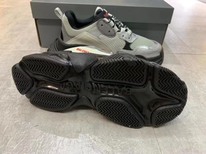 Balenciaga Womens Shoes Breathable Design Sneakers Luxury Brand Triple S Sneaker