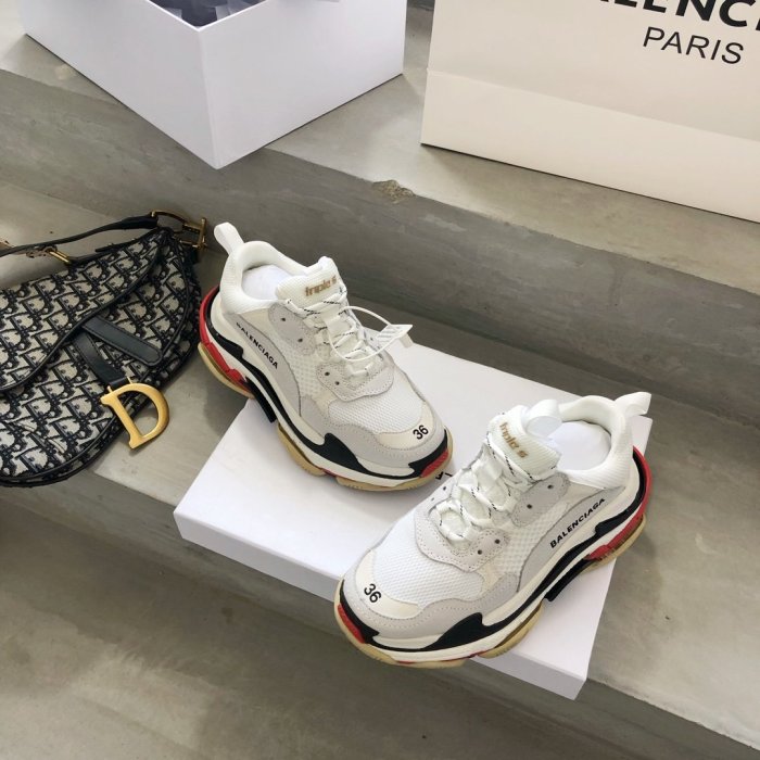 Balenciaga Mens Shoes Triple S Sneaker