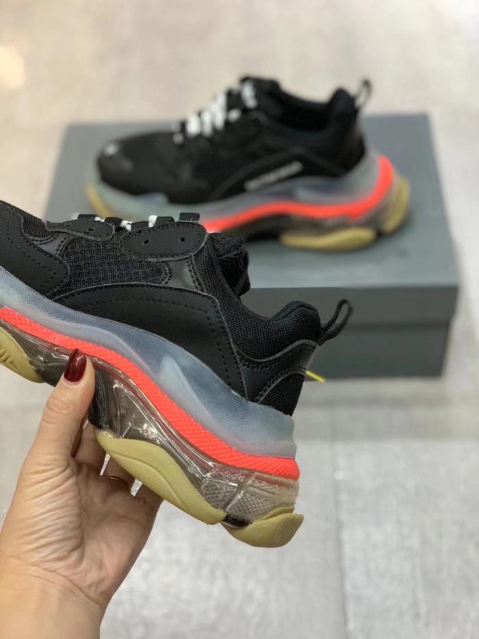 Balenciaga Womens Shoes Breathable Design Sneakers Luxury Brand Triple S Sneaker