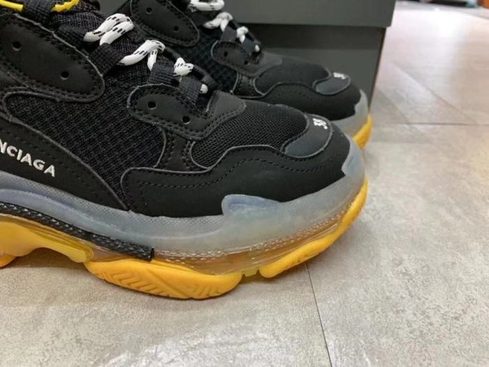 Balenciaga Womens Shoes Breathable Design Sneakers Luxury Brand Triple S Sneaker