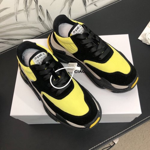 Balenciaga Mens Shoes Triple S Sneaker