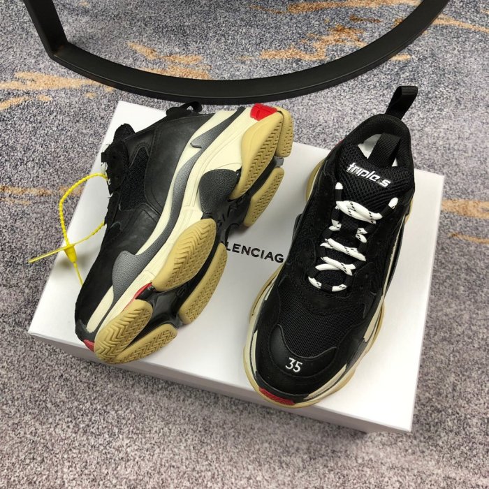 Balenciaga Mens Shoes Triple S Sneaker