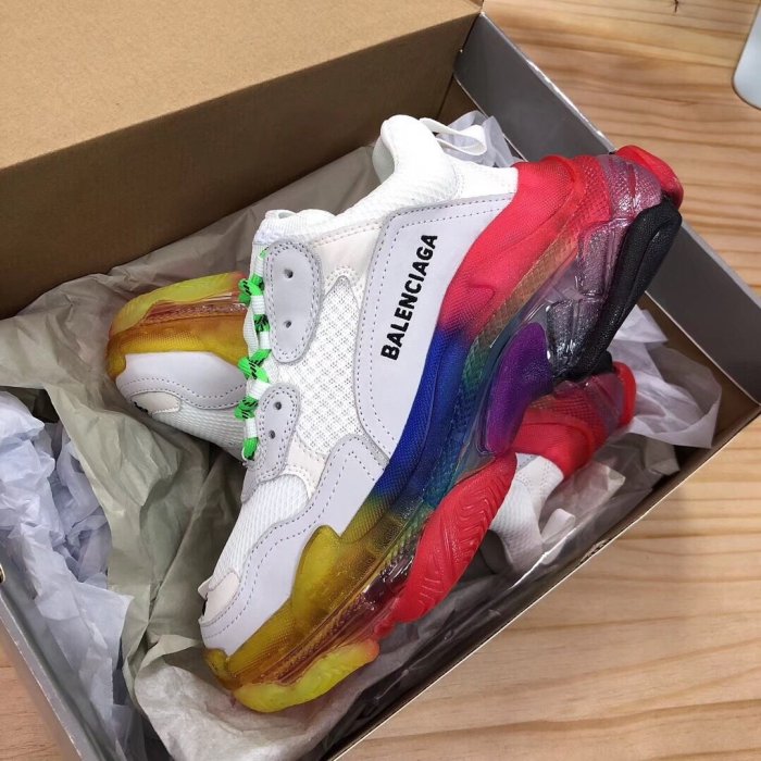 Balenciaga Mens Shoes Triple S Sneaker