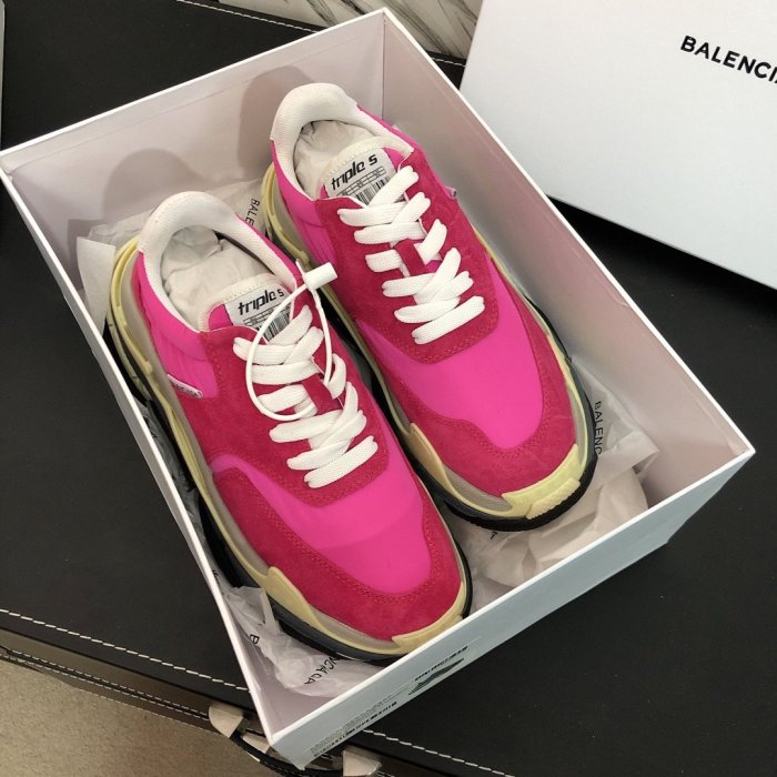 Balenciaga Mens Shoes Triple S Sneaker
