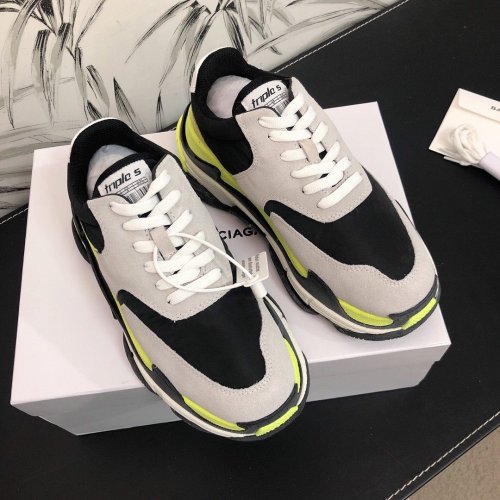 Balenciaga Mens Shoes Triple S Sneaker