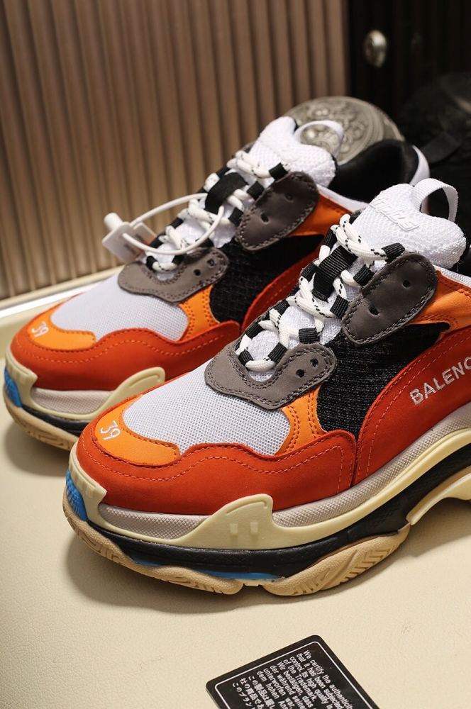 Balenciaga Womens Shoes Breathable Design Sneakers Luxury Brand Triple S Sneaker